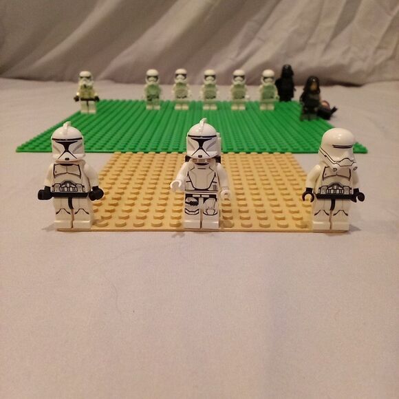 LEGO 34 Star Wars Minifigures Anakin Skywalker Emperor Vader Chewy Stormtroopers - Picture 11 of 14